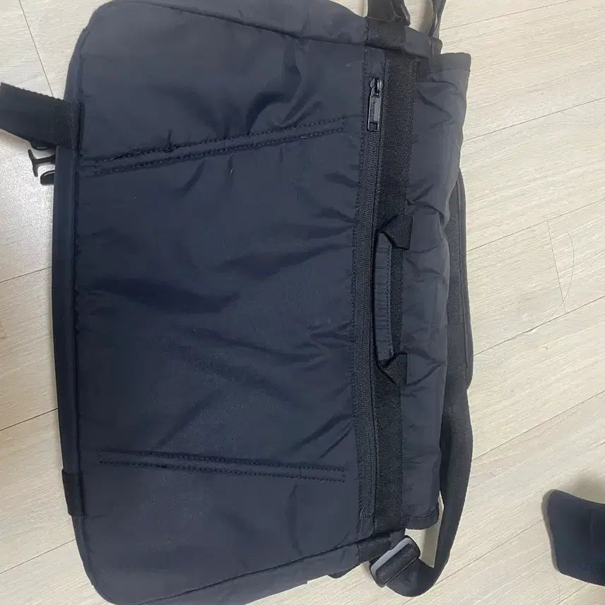 [BUNJANG] 디스커버리 블랙 메신저백 / 디스커버리 블랙 메신저백