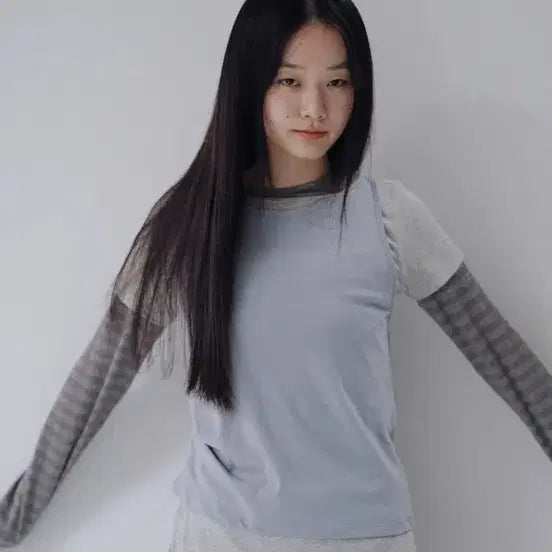 [BUNJANG] OHESIO Two-Way Layered T-Shirt Gray / 오헤시오 TWO-WAY LAYERED T-SHIRT GRAY