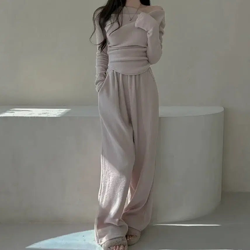 [BUNJANG] Drape Shirring Off-Shoulder Two-Piece Training Set / (set)드레이프 셔링 오프숄더 투피스 트레이닝세트 트레이닝셋업