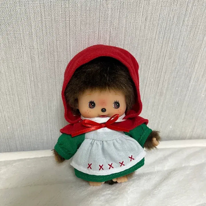 [BUNJANG] Monchhichi Red Riding Hood Doll / 몬치치 빨강망토 빨간 모자 인형 굿즈