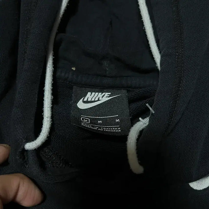 [BUNJANG] Nike World Tour Hoodie M Black Sweatshirt / 나이키 월드투어 후드티 M 블랙 후드 후디 맨투맨 스웻