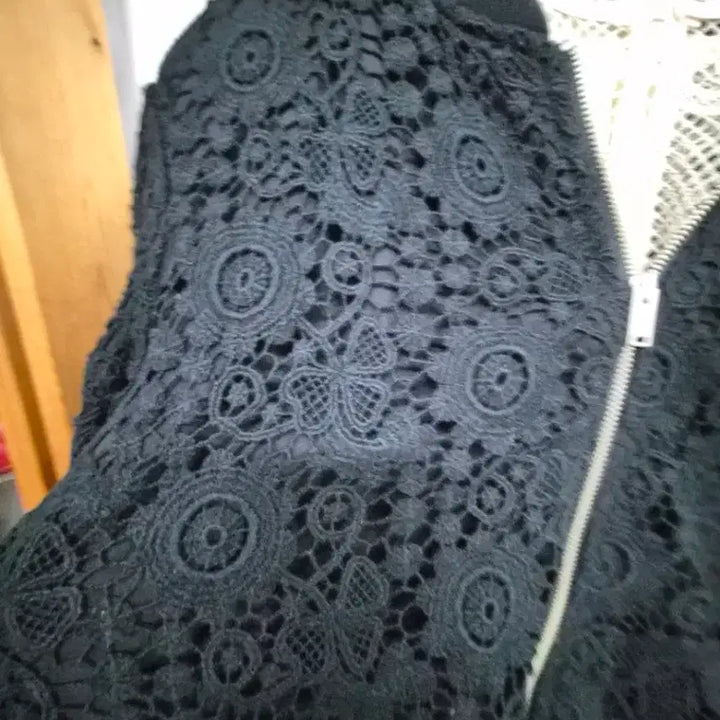 [BUNJANG] Siero Lace Blouson Jacket / 시에로 레이스 블루종 집업