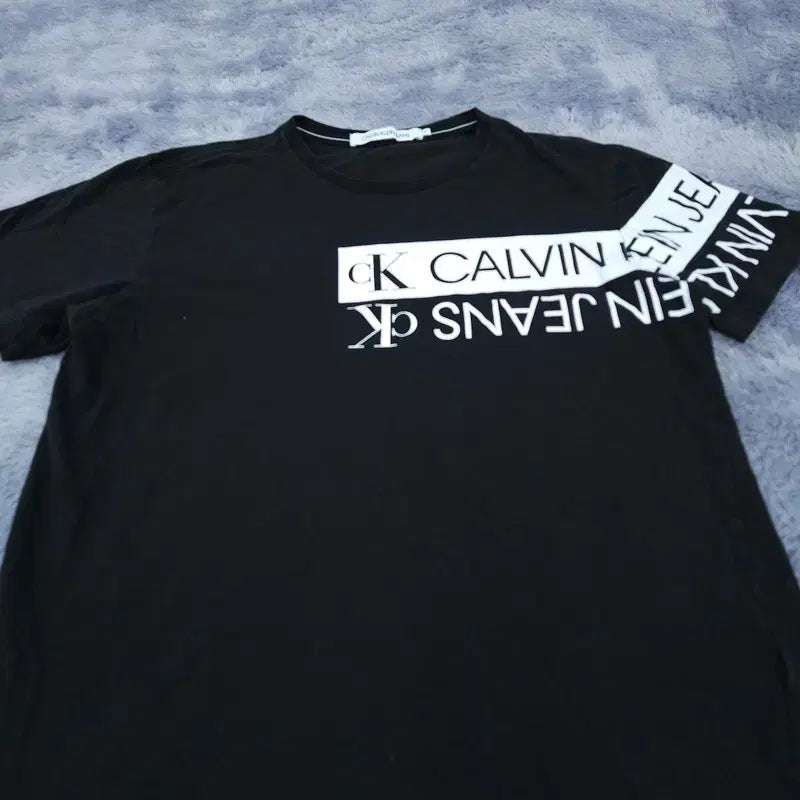 [BUNJANG] Calvin Klein Short Sleeve T-shirt / M/M 캘빈클라인 반팔 티 | A