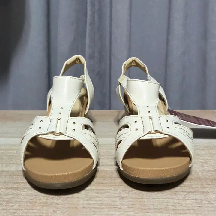 [BUNJANG] Hush Puppies Wedge Heel Sandals / 허시파피 스트랩 포인트 웨지힐 샌들 225 새제품(박스낡음)