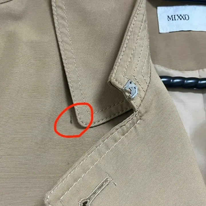 [BUNJANG] MIXXO Beige Double Button Trench Coat / 미쏘 베이지 더블 버튼 트렌치 코트