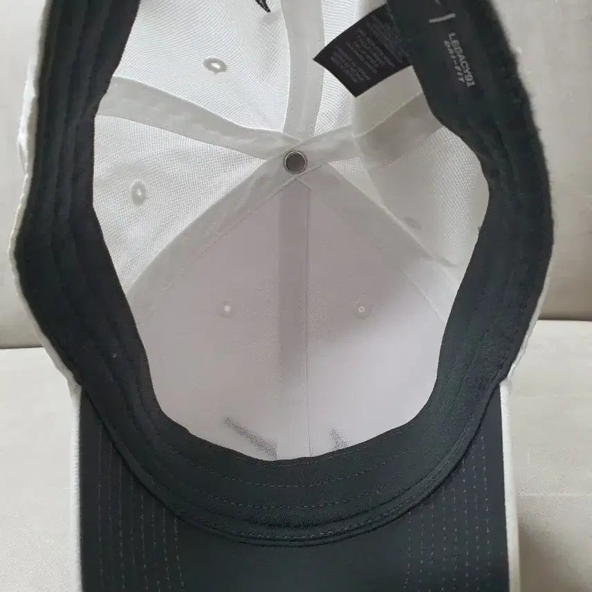 [SOLD OUT] 나이키 레거시91 드라이핏 볼캡 화이트