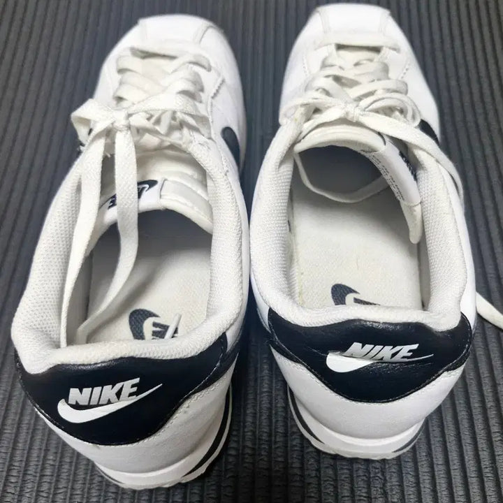 [BUNJANG] Nike Cortez White Sneakers / 나이키 코르테즈 흰 운동화