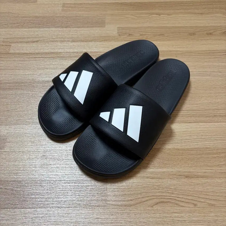 [SOLD OUT] [275] 아디다스 아딜렛 컴포트 2.0 슬라이드