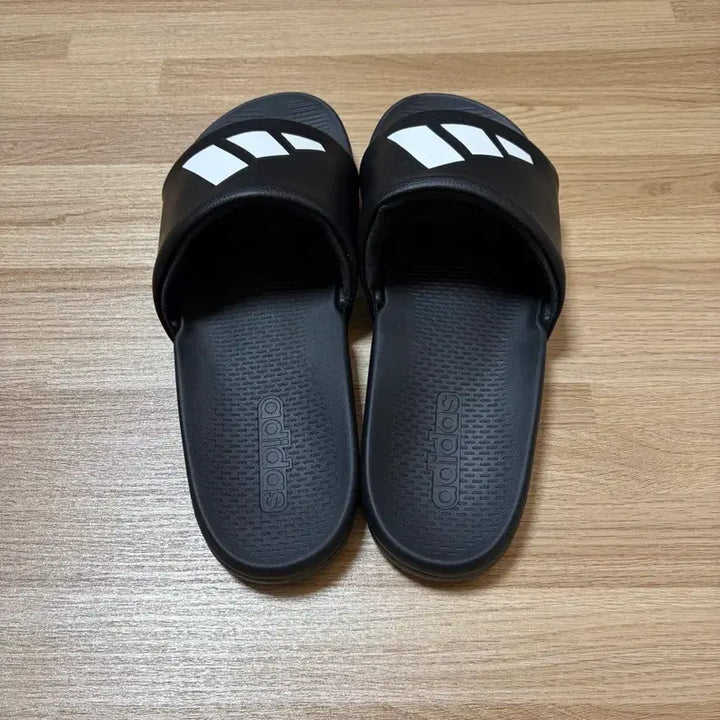 [SOLD OUT] [275] 아디다스 아딜렛 컴포트 2.0 슬라이드