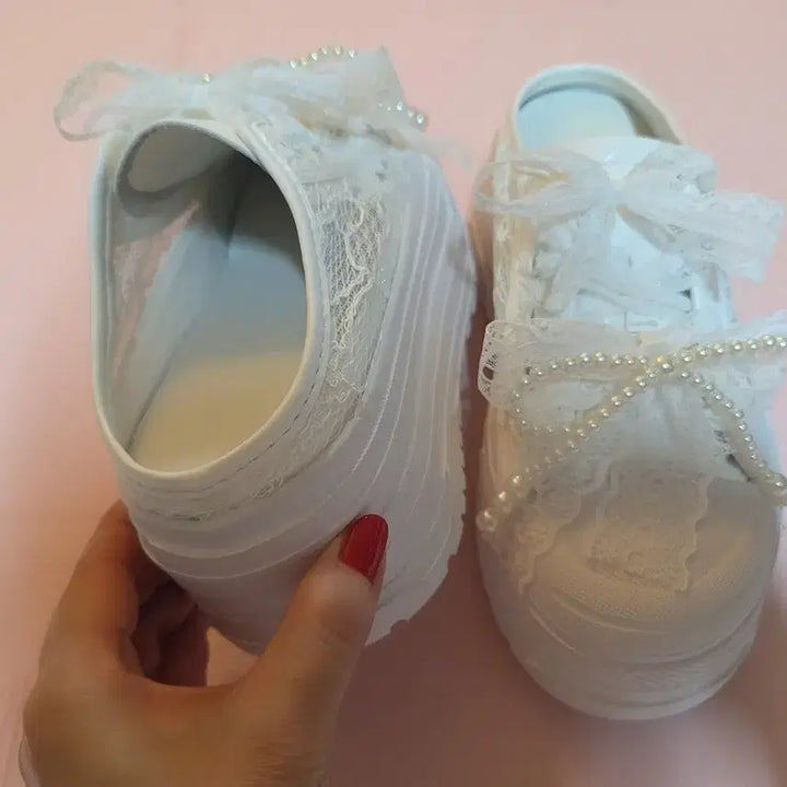 [BUNJANG] Comfortable Lace and Pearl Embellished Height-Increasing Sneakers / 1회잠깐 착화)발이 편한 키높이 레이스 진주 운동화/225mm
