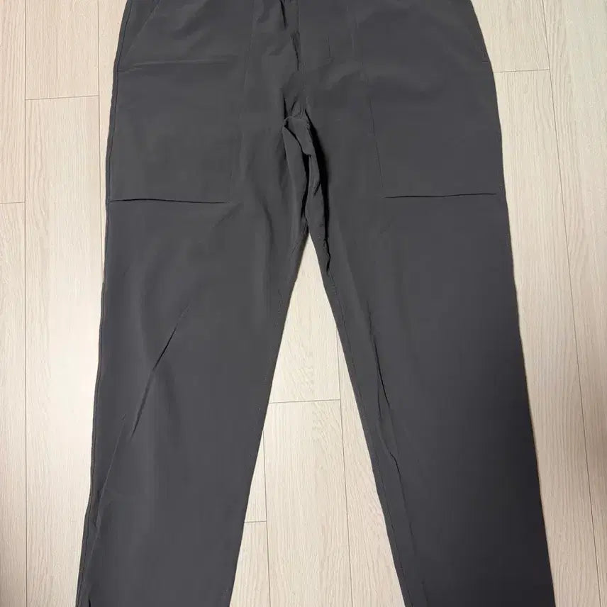 [BUNJANG] Lululemon Charcoal Gray Training Pants / 룰루레몬 차콜 그레이 트레이닝 바지 판매합니다
