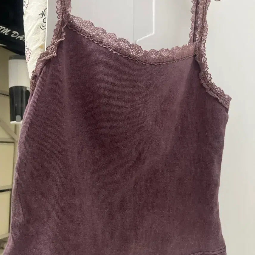 [SOLD OUT] 레이스끈 나시