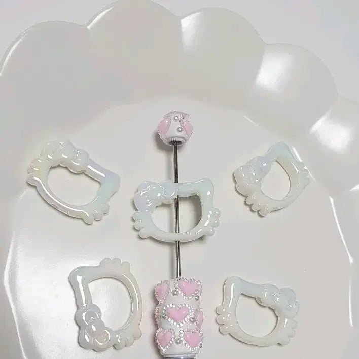 [BUNJANG] Hello Kitty Aurora Charm Keychain Bundle Set / 키티 모양 볼꾸 키링 일괄