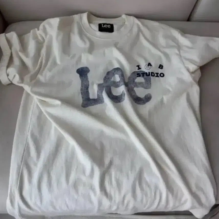 [BUNJANG] IAB Studio x Lee Collaboration T-Shirt (Oatmeal Ivory) / 아이앱 스튜디오 Lee 콜라보 티셔츠 L 사이즈 팝니다 (오트밀 아이보리
