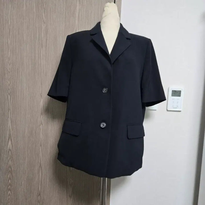 [SOLD OUT] 빈폴 23년3월식 반팔 기본스타일 자켓 딥네이비 여성용