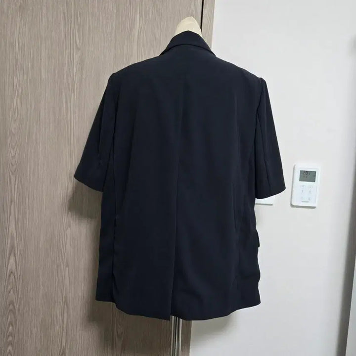 [SOLD OUT] 빈폴 23년3월식 반팔 기본스타일 자켓 딥네이비 여성용