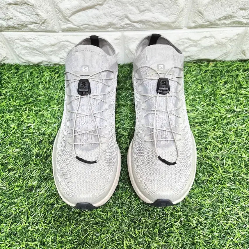 [SOLD OUT] 살로몬 트레일 런닝화 운동화 240mm