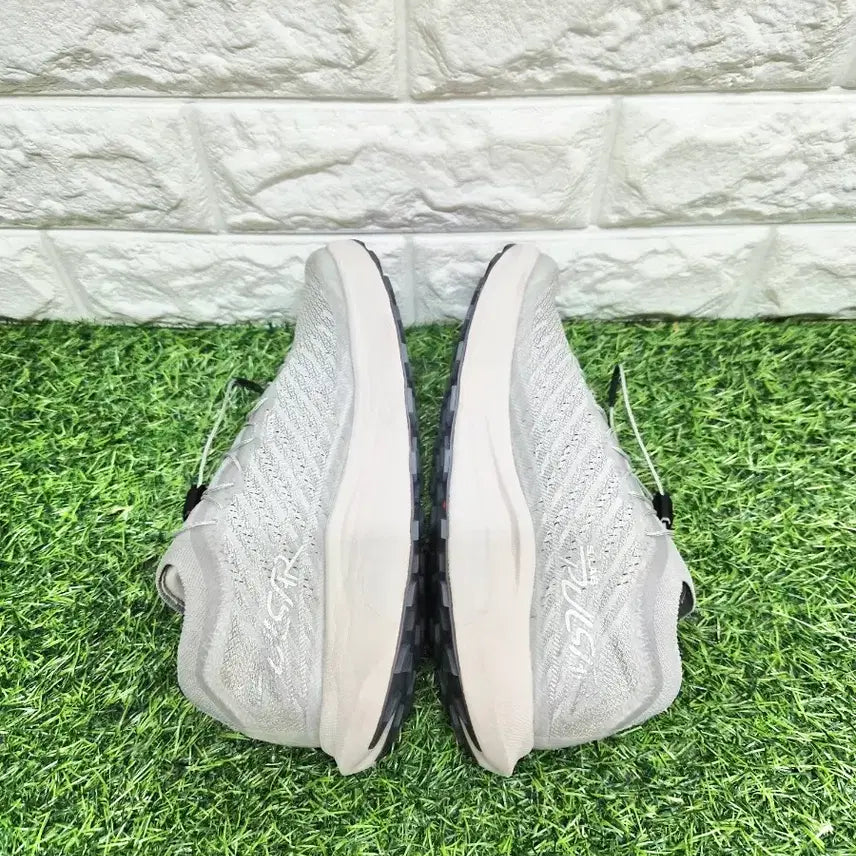[SOLD OUT] 살로몬 트레일 런닝화 운동화 240mm