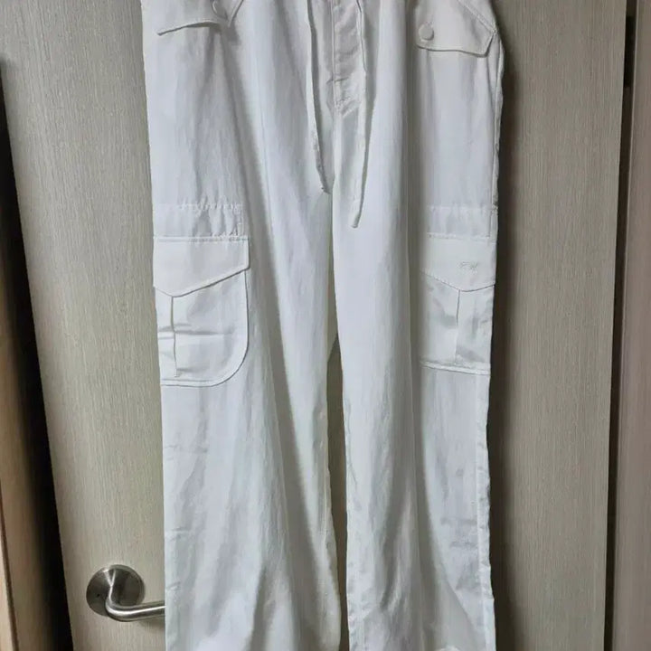 [SOLD OUT] FARVEN  파르벵 스트링 카고 팬츠 아이보리