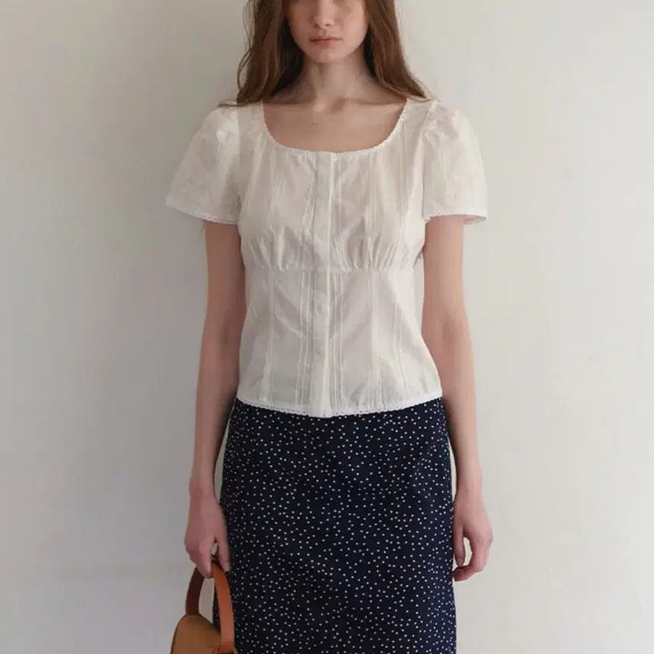 [BUNJANG] Among Square Neck Lace Blouse Ivory / 어몽 스퀘어넥 레이스 블라우스 아이보리