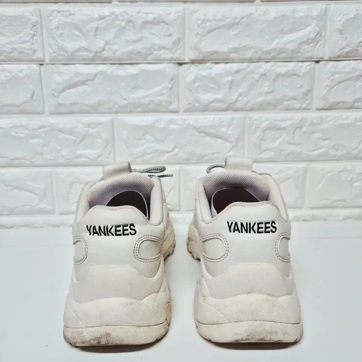 [BUNJANG] MLB Big Ball Chunky A Sneakers 235mm / MLB 빅볼청키 A 스니커즈 운동화 235mm