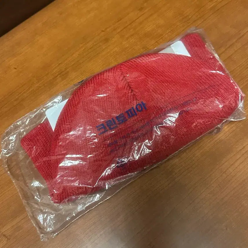 [SOLD OUT] 피스마이너스원 레드 비니