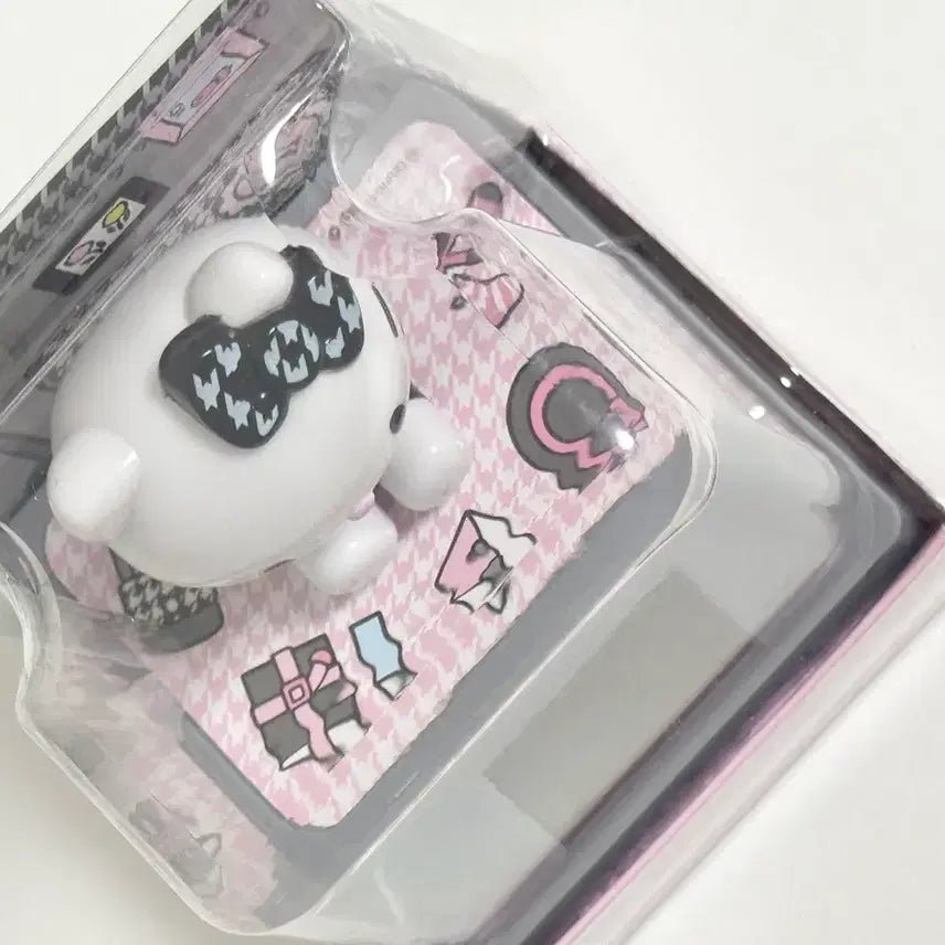 [BUNJANG] Sanrio Hello Kitty Solar Powered Wiggling Mascot (Mono Pattern) / 헬로키티 흔들흔들 태양열 마스코트 새상품 모노 패턴 정품