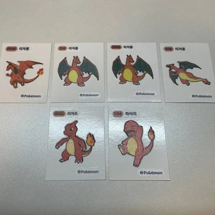 [BUNJANG] Pokemon TCG Pikachu Charizard Blastoise Gengar Eevee Giratina Tteokbokki Seal Bundle Set / 포켓몬 빵 피카츄 리자몽 블래키 팬텀 이브이 기라티나 띠부씰 일괄