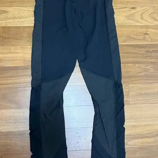 [BUNJANG] Lululemon Athletica Black Leggings / 룰루레몬 레깅스