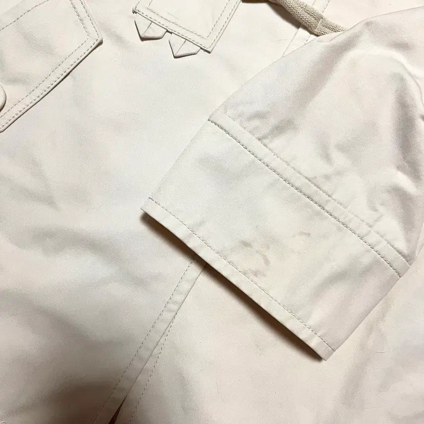 [BUNJANG] Lucky Chouette Han So Hee Sailor Collar Half Trench Jacket / 22년 럭키슈에뜨 한소희 세일러 카라 하프 트렌치자켓 바스락떡볶이코트점퍼