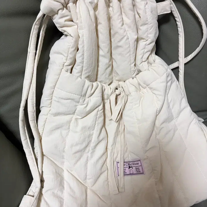 [BUNJANG] Olivie Ribbon String Backpack White / 올리베 리본 스트링 백팩 화이트