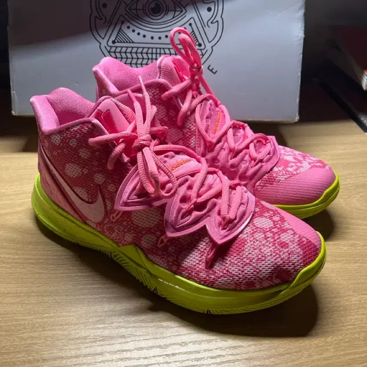 [BUNJANG] Nike Kyrie 5 EP Spongebob Collaboration Sneakers / 나이키 카이리5 EP 뚱이 콜라보 250