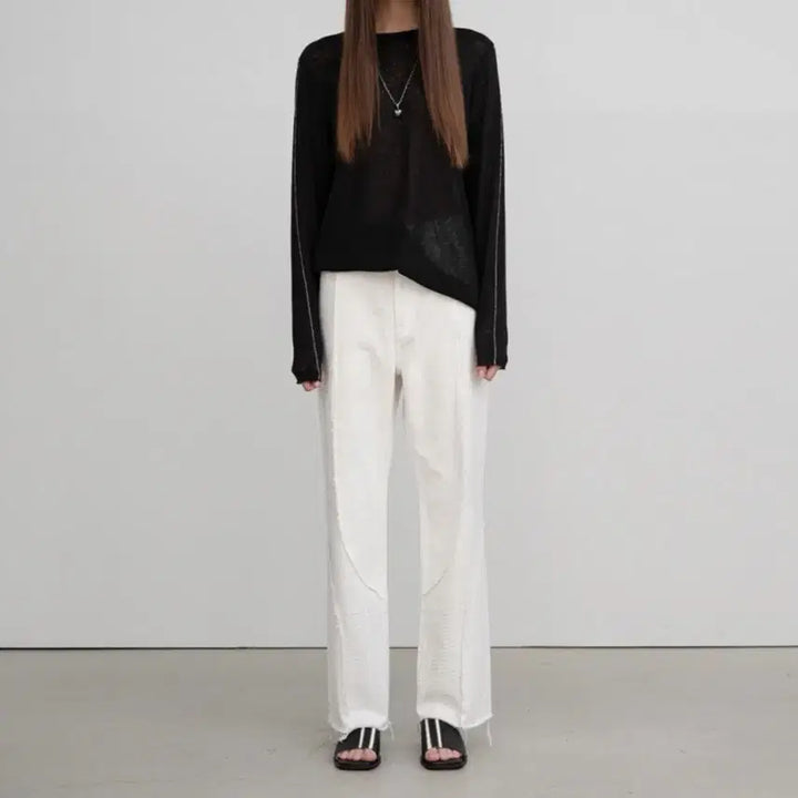 [SOLD OUT] 마뗑킴 바지 curve detail pants 급처!!! (정가 13만원