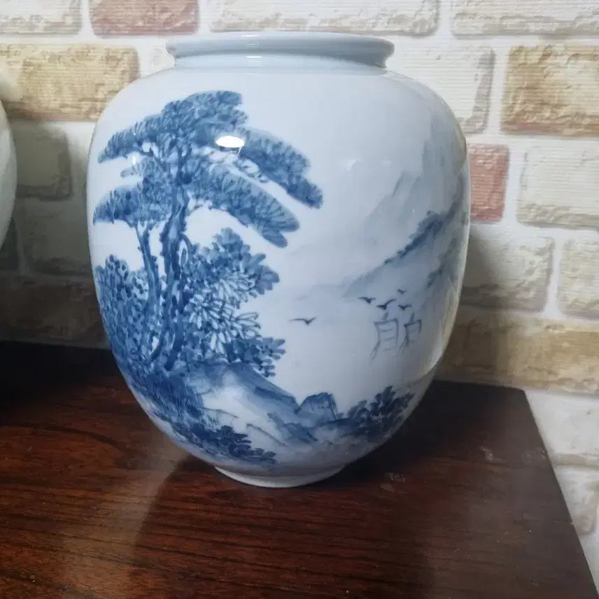 [BUNJANG] Cheonghwa Baekja Celadon Porcelain (Artist: Woldang Lee Sun-gil) / 청화백자 도자기 (월당 이순길)