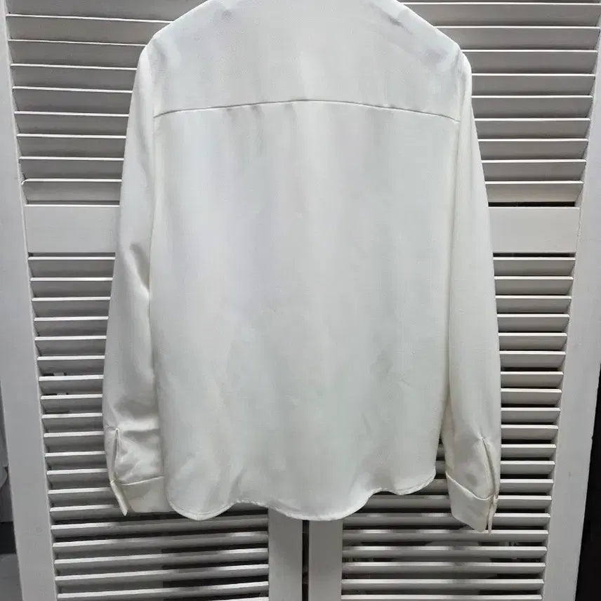 [SOLD OUT] 리스트 LIST  타이넥 블라우스