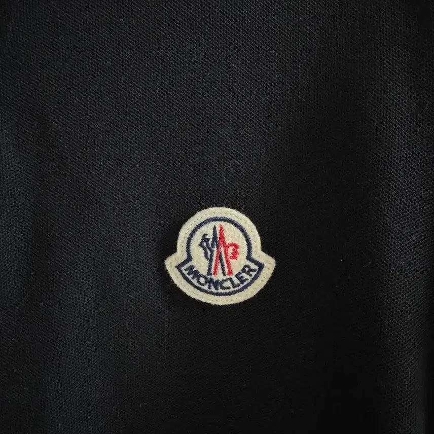 [SOLD OUT] 몽클레어 블랙 여성 폴로티셔츠
