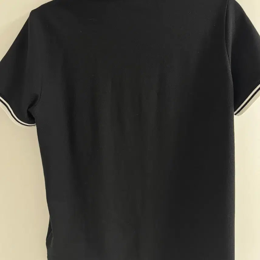 [SOLD OUT] 몽클레어 블랙 여성 폴로티셔츠
