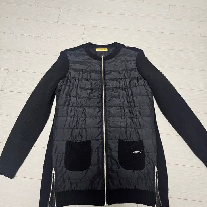 [SOLD OUT] 루이카스텔 여성 패딩 니트 점퍼 95사이즈