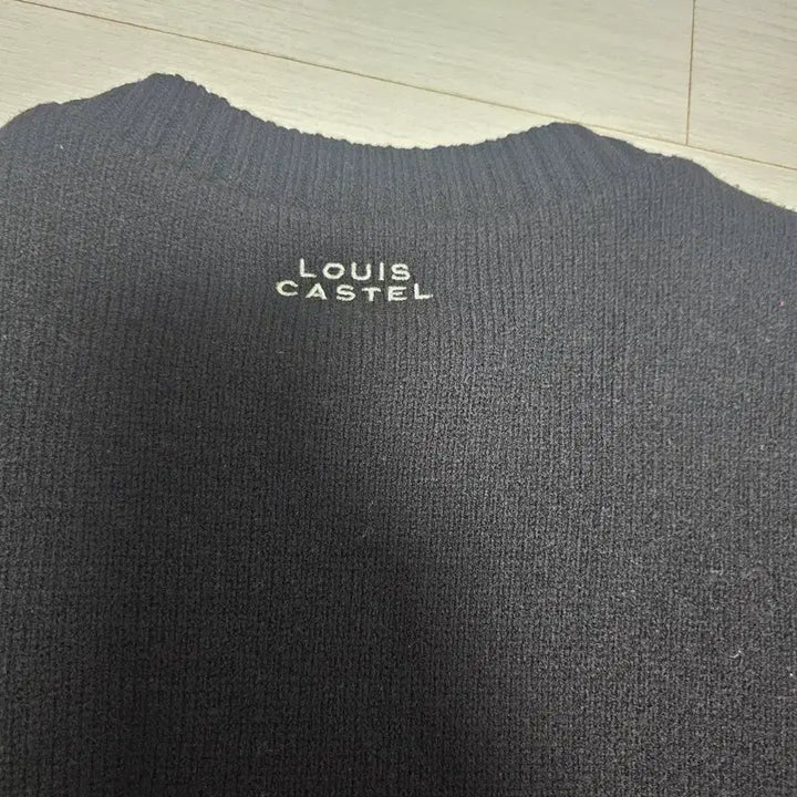 [SOLD OUT] 루이카스텔 여성 패딩 니트 점퍼 95사이즈