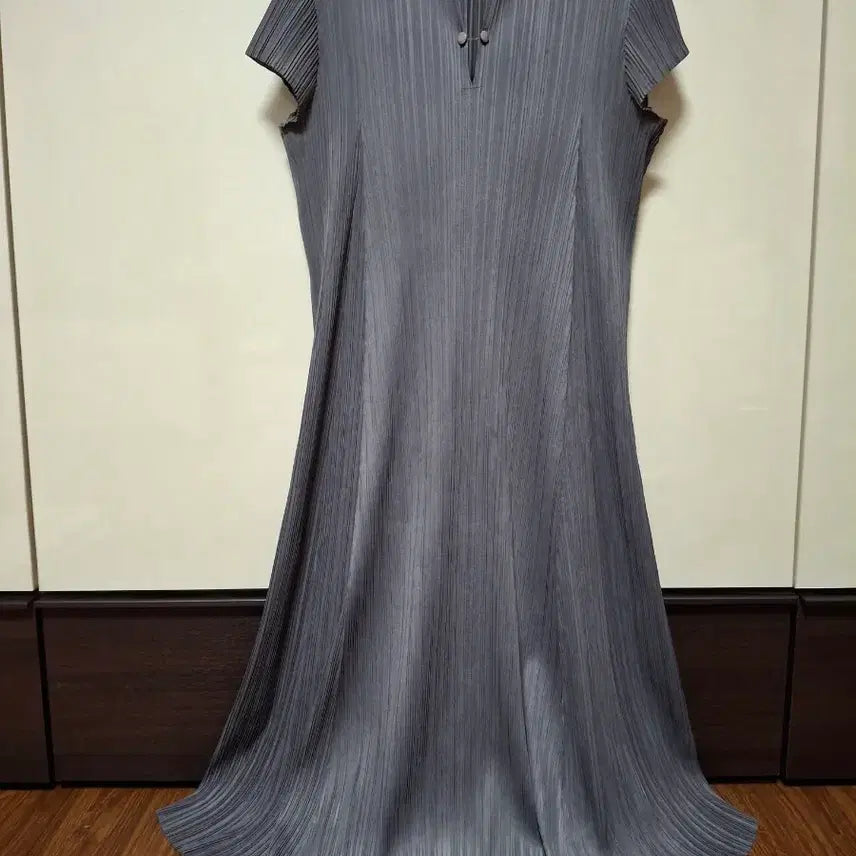 [BUNJANG] Pleats Me Midi Dress / 플리츠미 원피스   55   66날씬77
