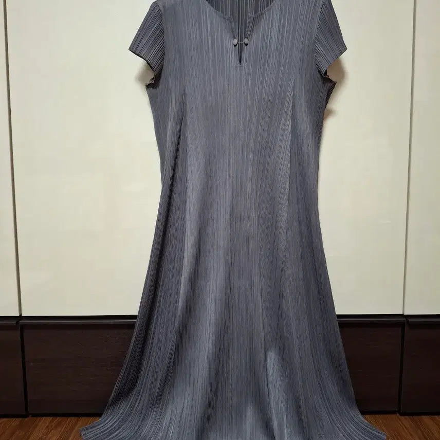 [BUNJANG] Pleats Me Midi Dress / 플리츠미 원피스   55   66날씬77