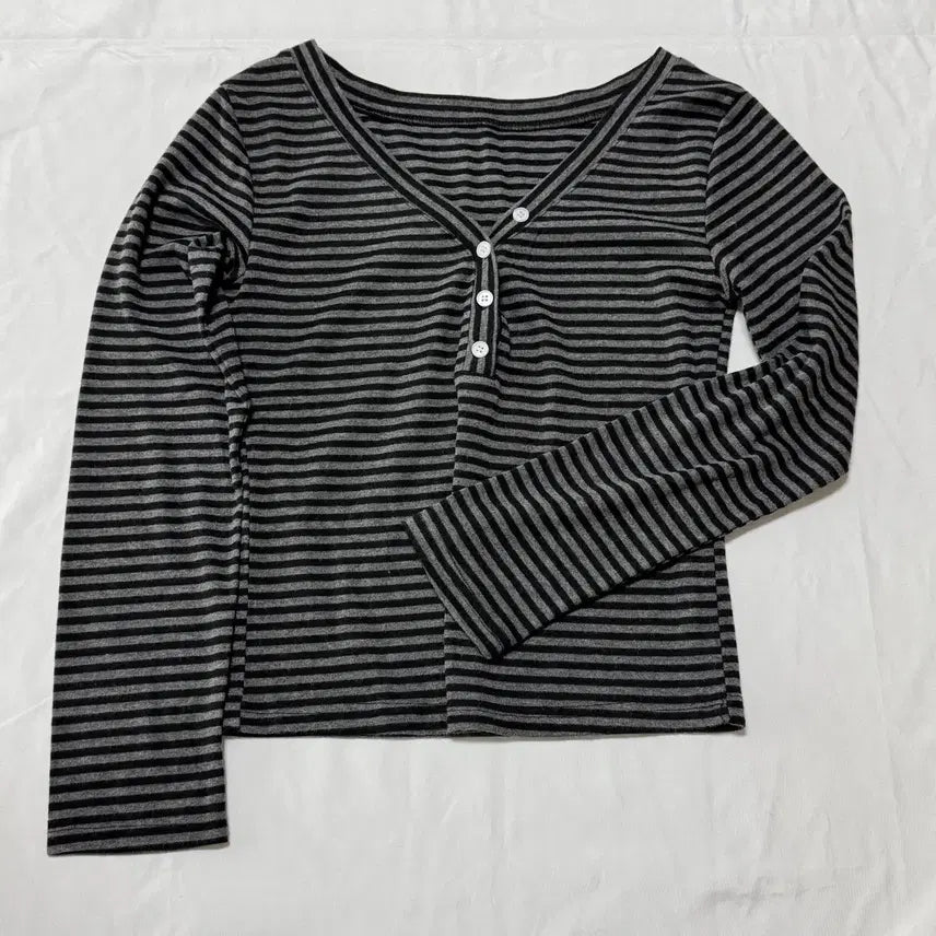 [BUNJANG] Two-Way Stripe Long Sleeve T-Shirt / 투웨이 스트라이프 긴팔 티셔츠