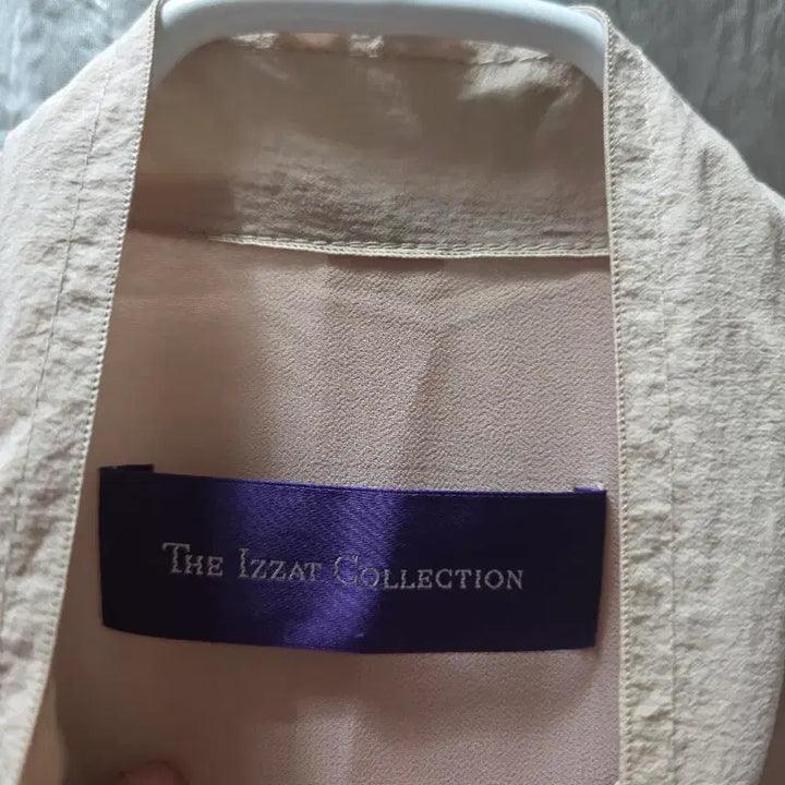 [BUNJANG] The Izzat Beige Midi Dress / 더아이잣 원피스