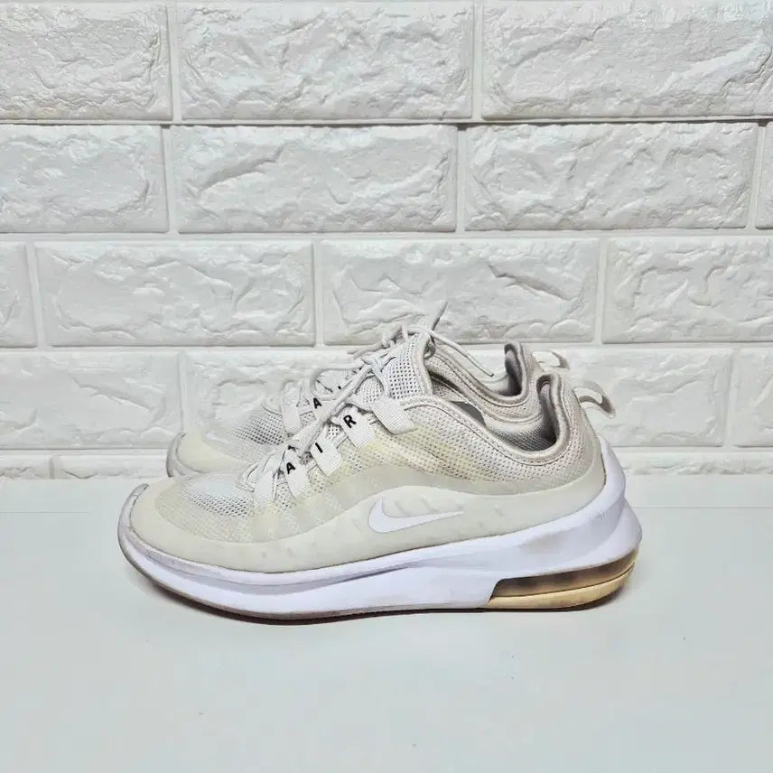 [BUNJANG] Nike Air Max Axis Running Shoes (235mm) / 나이키 에어맥스 엑시스 런닝화 운동화 235mm