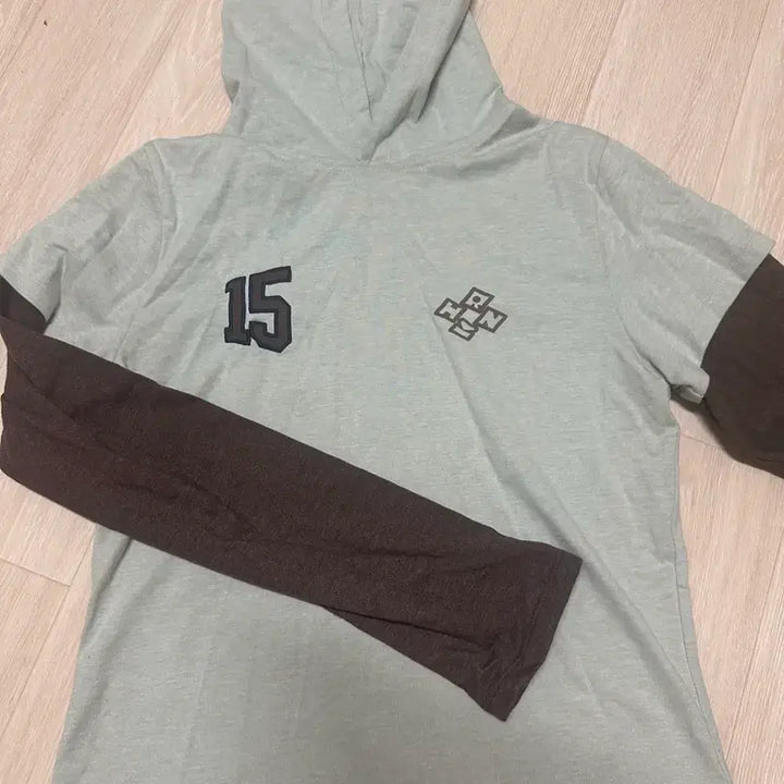 [BUNJANG] RunningHigh Layered Sleeve Hoodie Mint / 러닝하이 레이어드 슬리브 후드티 민트