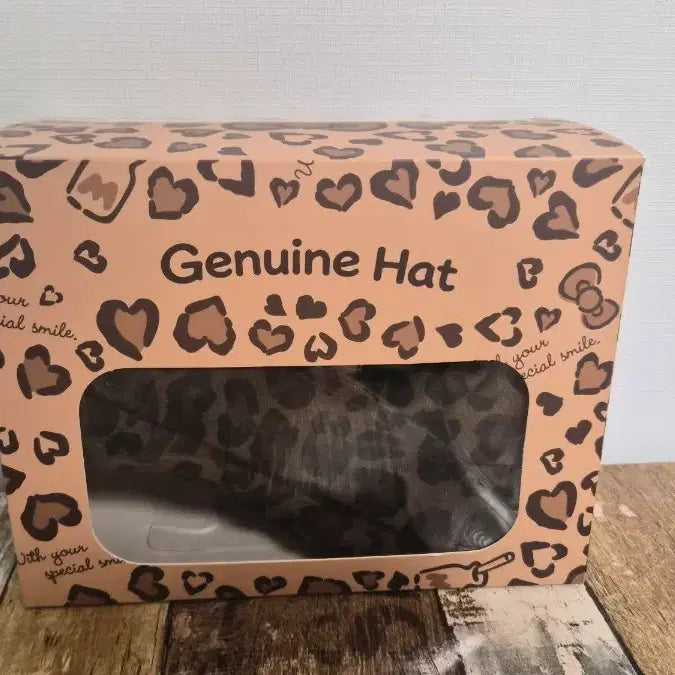[BUNJANG] Leopard Pattern Hello Kitty Bucket Hat / 레오파드 햇 (Genuine Hat)