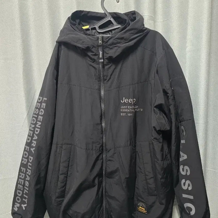 [BUNJANG] Jeep Black Hooded Lightweight Down Jacket / 지프 블랙 후드 경량패딩
