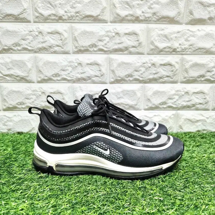 [SOLD OUT] 나이키 에어 맥스 97 울트라 17 스니커즈 운동화 270mm