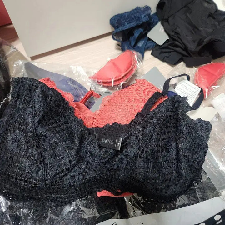 [BUNJANG] Qmomo Lace Bra Bundle Set / Qmomo 여성 레이스 브라 모음일괄
