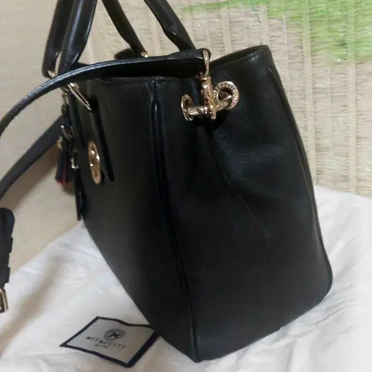 [BUNJANG] Metrocity Black 2-way Tote Shoulder Bag / 메트로시티 블랙 토트백 숄더백 2way